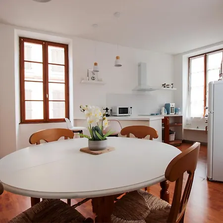 Chez Leopold Et Anais Au Cœur D