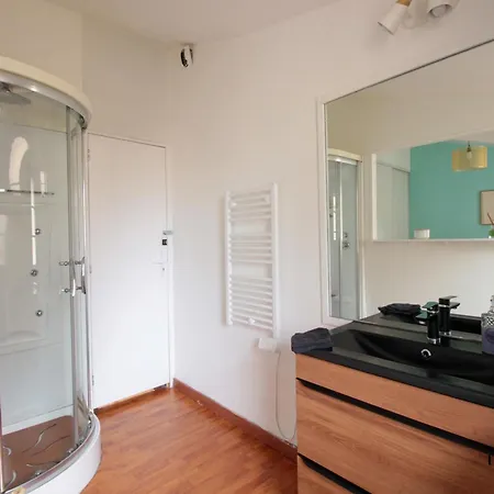 Chez Leopold Et Anais Au Cœur D Appartement *